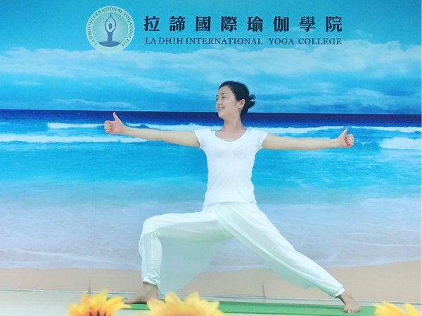 170329导师班 失眠/干眼症/脾胃/肩颈的瑜伽理疗效果特别好！
